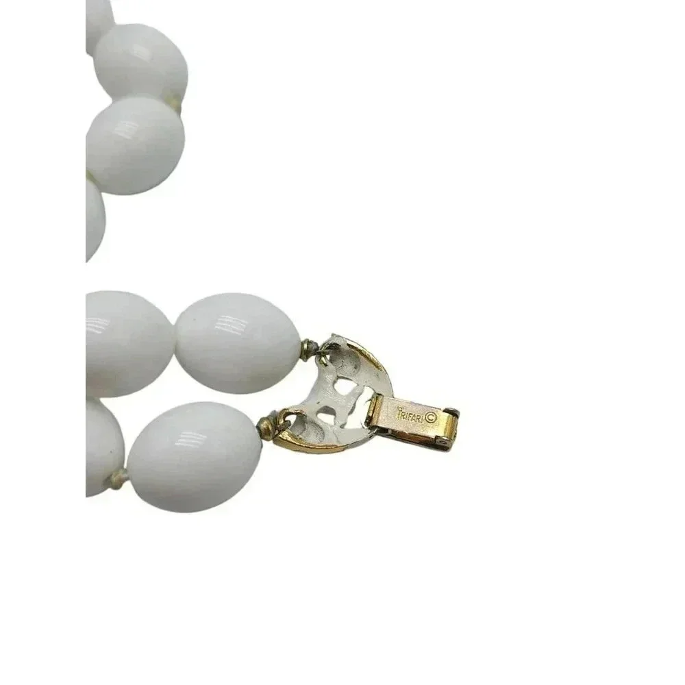 Trifari Double Stranded White Lucite Bead Bracelet Gold Tone Closure Vintage